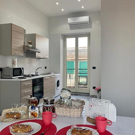 La Casa Di Adele Apartment Napoli Bagian luar foto