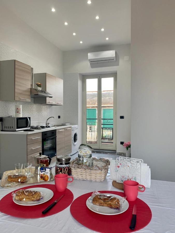 La Casa Di Adele Apartment Napoli Bagian luar foto