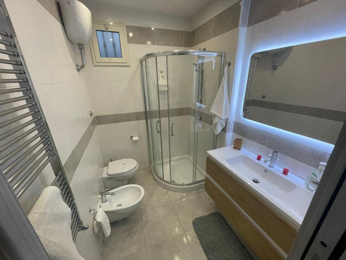 La Casa Di Adele Apartment Napoli Bagian luar foto