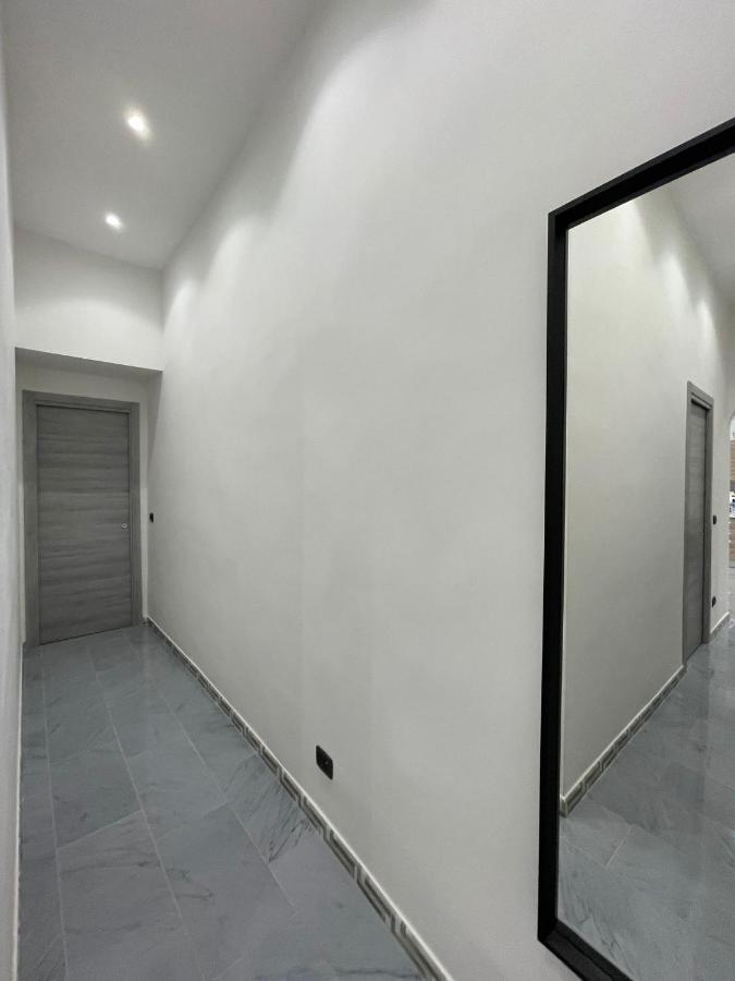 La Casa Di Adele Apartment Napoli Bagian luar foto